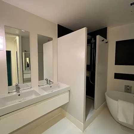 Appartamento Spacious Luxembourg 6 People Parigi